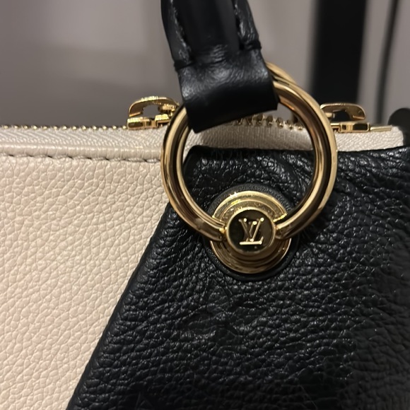 ❌SOLD❌Louis Vuitton Empreinte V Tote BB - Picture 2 of 10